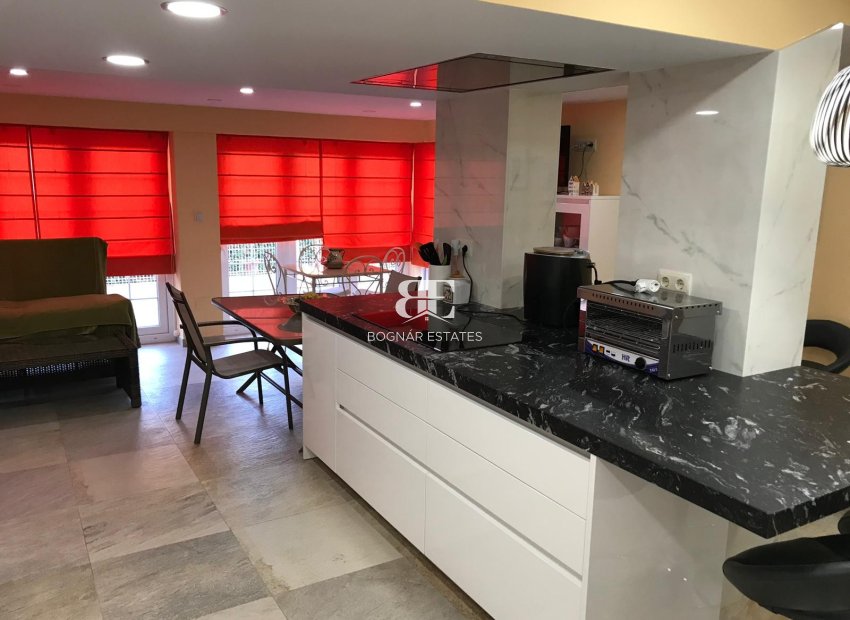 Wiederverkauf - Villa -
Cabo Roig