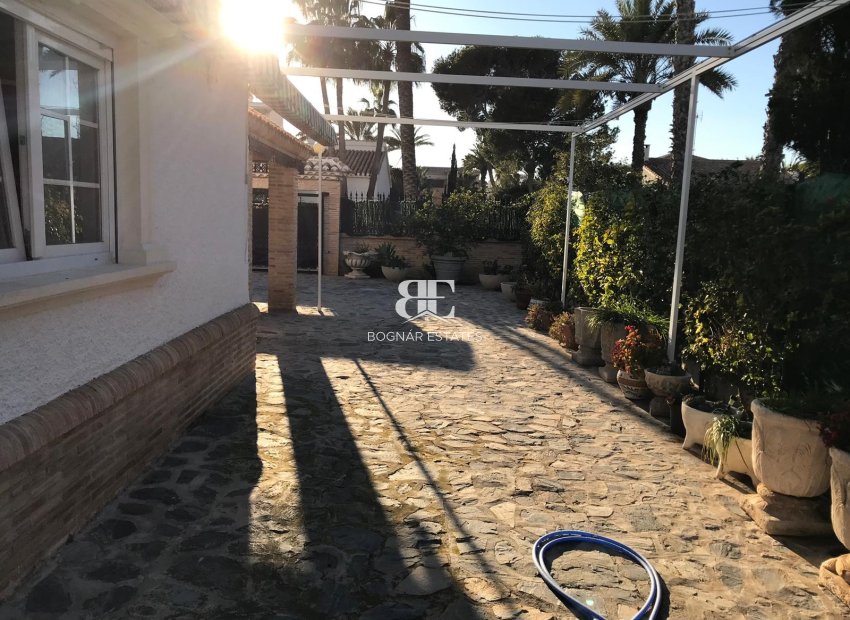 Wiederverkauf - Villa -
Cabo Roig