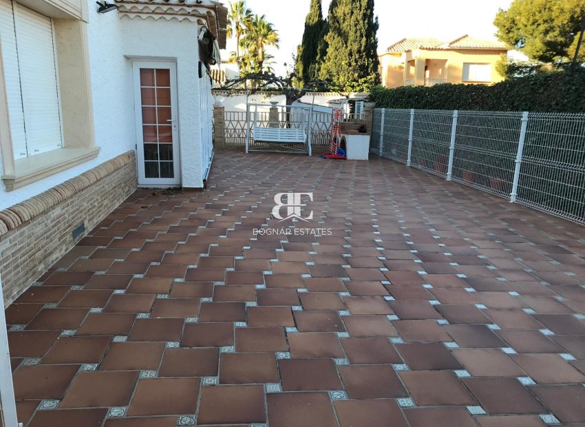 Wiederverkauf - Villa -
Cabo Roig