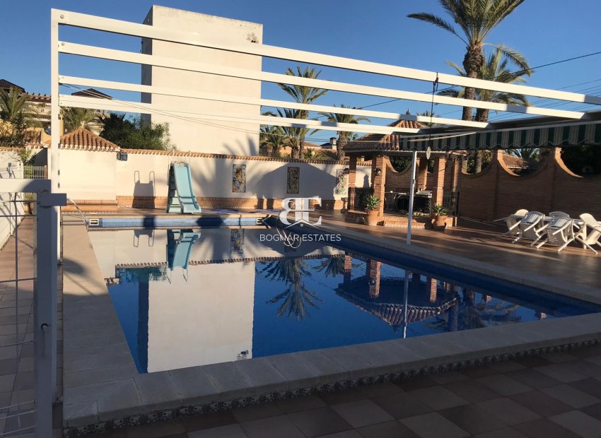 Wiederverkauf - Villa -
Cabo Roig