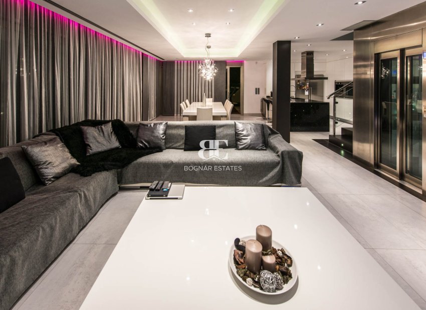 Wiederverkauf - Villa -
Calpe - Zona Puerto Blanco - Maryvilla