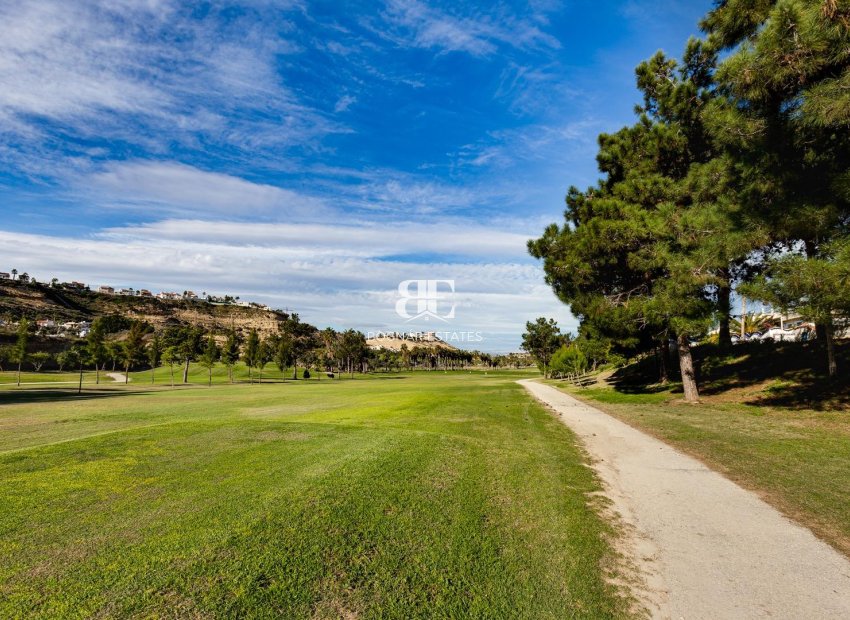 Wiederverkauf - Villa -
Ciudad Quesada - Altos del golf i