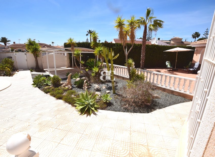 Wiederverkauf - Villa -
Ciudad Quesada - Pueblo Bravo