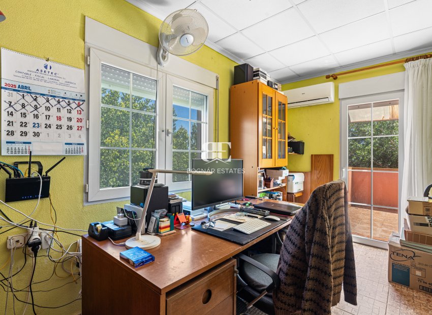 Wiederverkauf - Villa -
El Altet - San Francisco de Asis