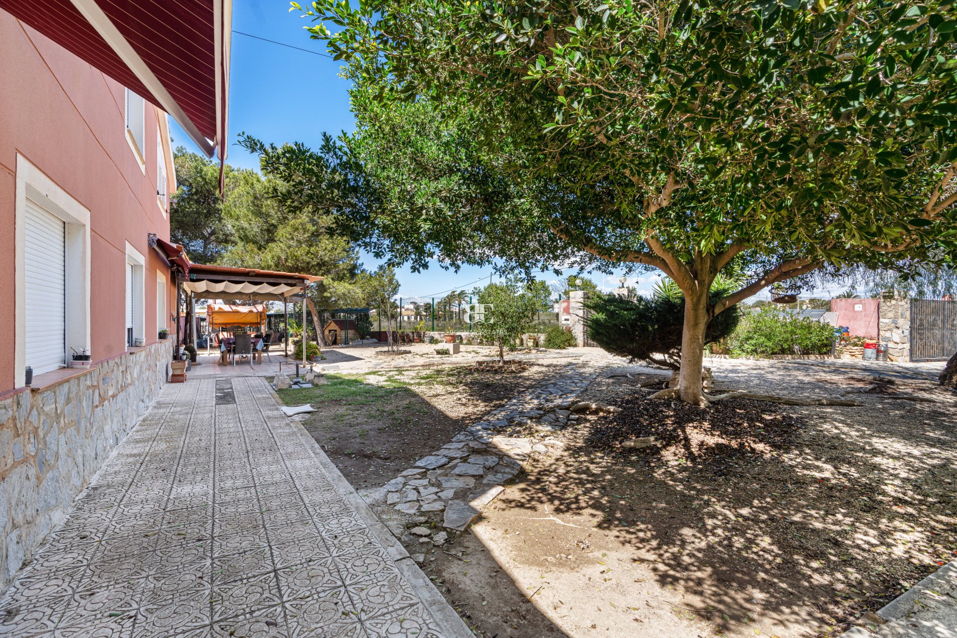 Wiederverkauf - Villa -
El Altet - San Francisco de Asis