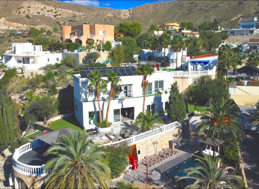 Wiederverkauf - Villa -
El Campello - Coveta fuma