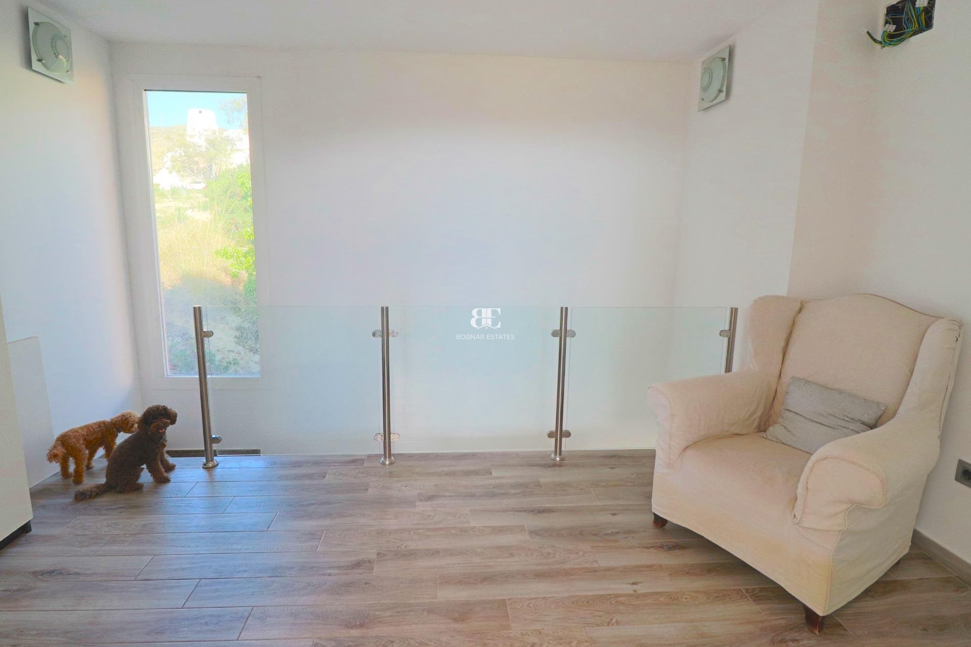 Wiederverkauf - Villa -
El Campello - Coveta fuma