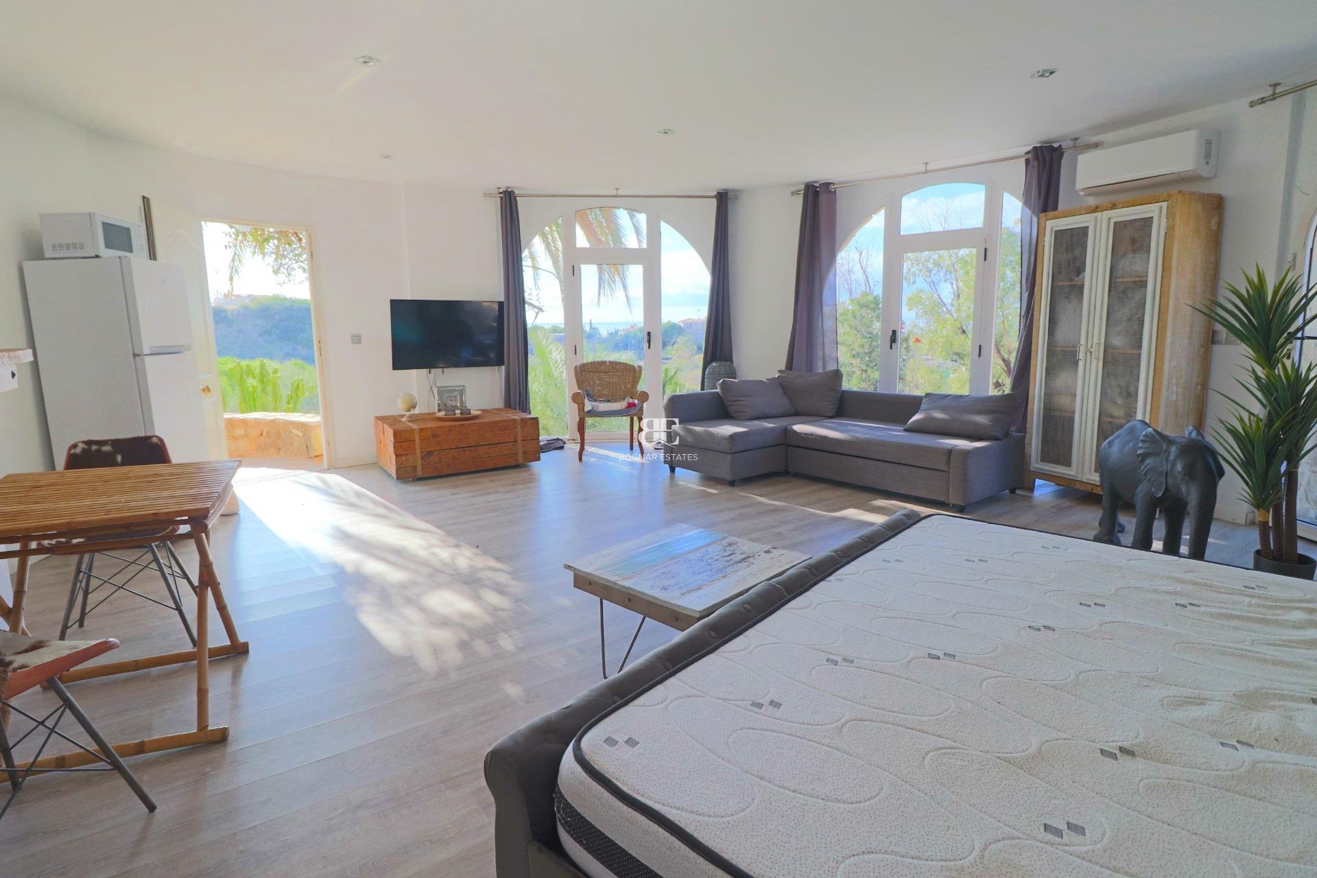 Wiederverkauf - Villa -
El Campello - Coveta fuma