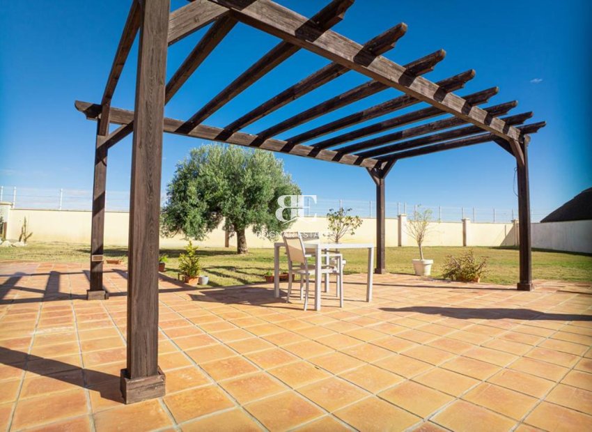 Wiederverkauf - Villa -
El Valle Golf Resort