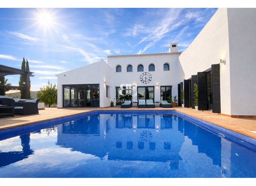 Wiederverkauf - Villa -
El Valle Golf Resort