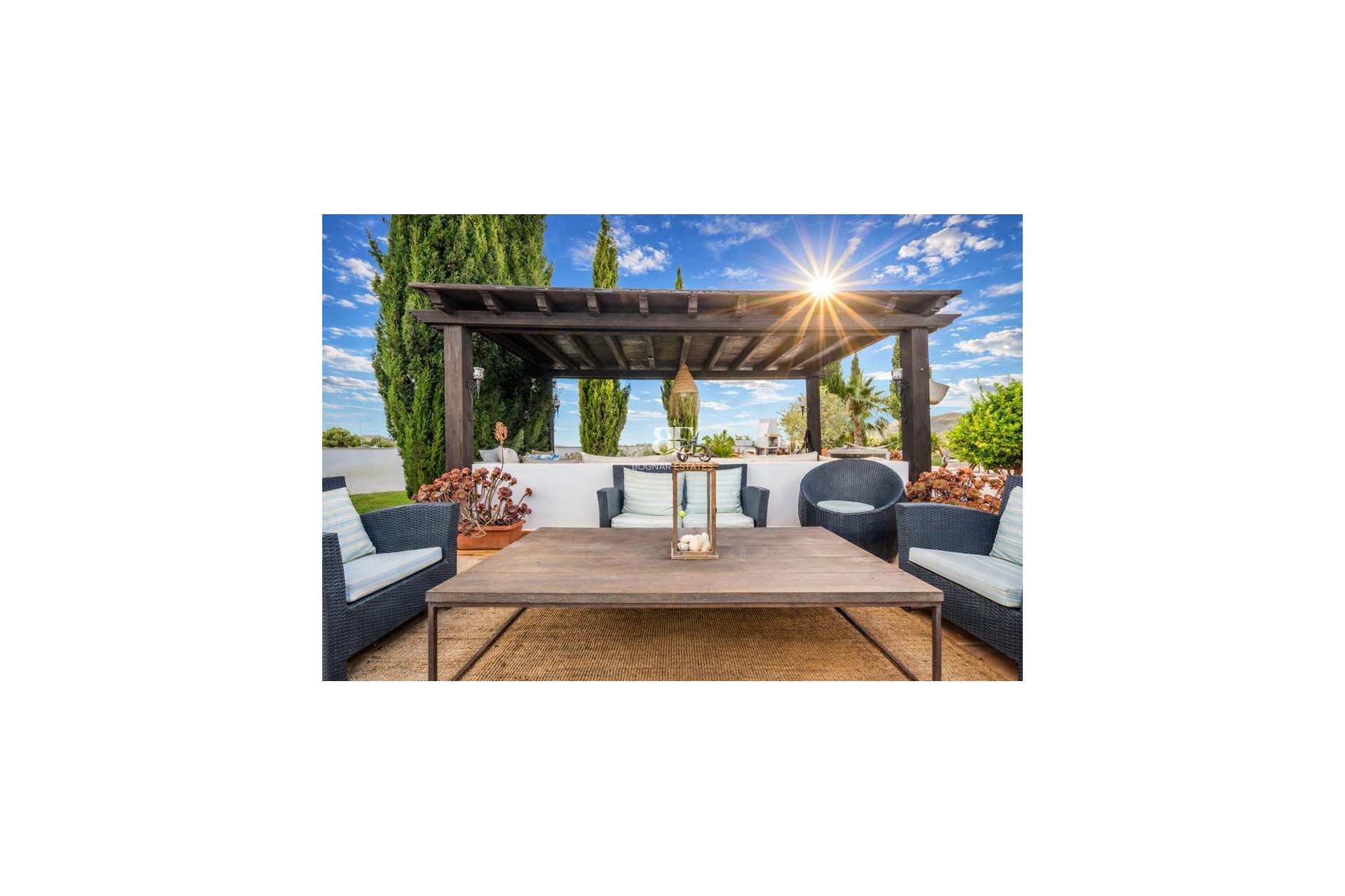 Wiederverkauf - Villa -
El Valle Golf Resort