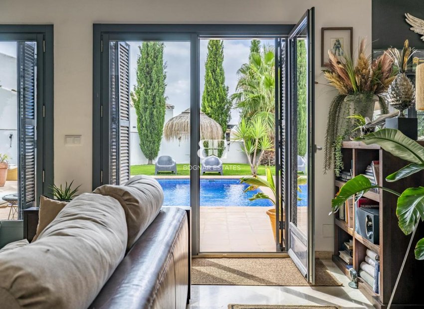 Wiederverkauf - Villa -
El Valle Golf Resort