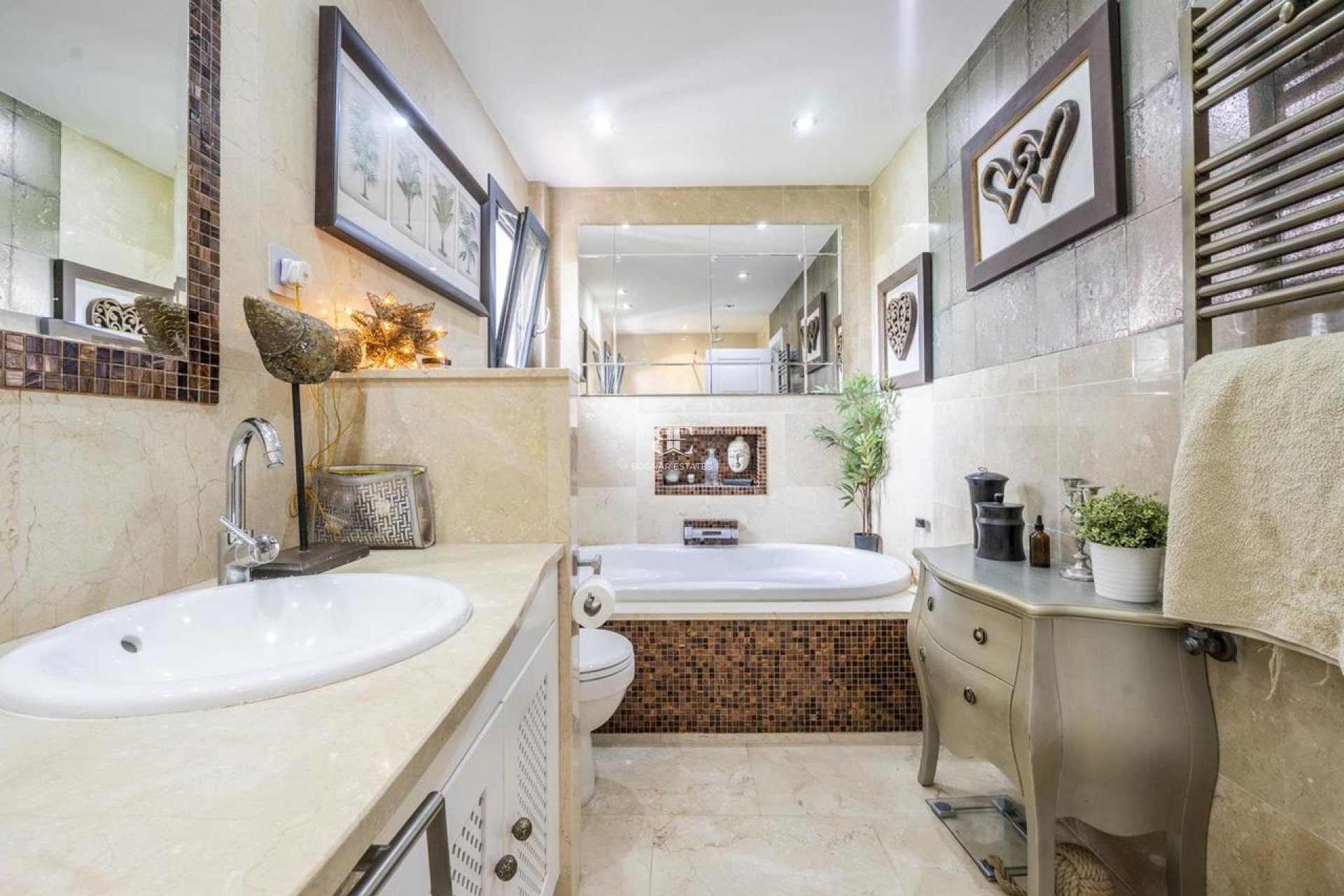 Wiederverkauf - Villa -
El Valle Golf Resort