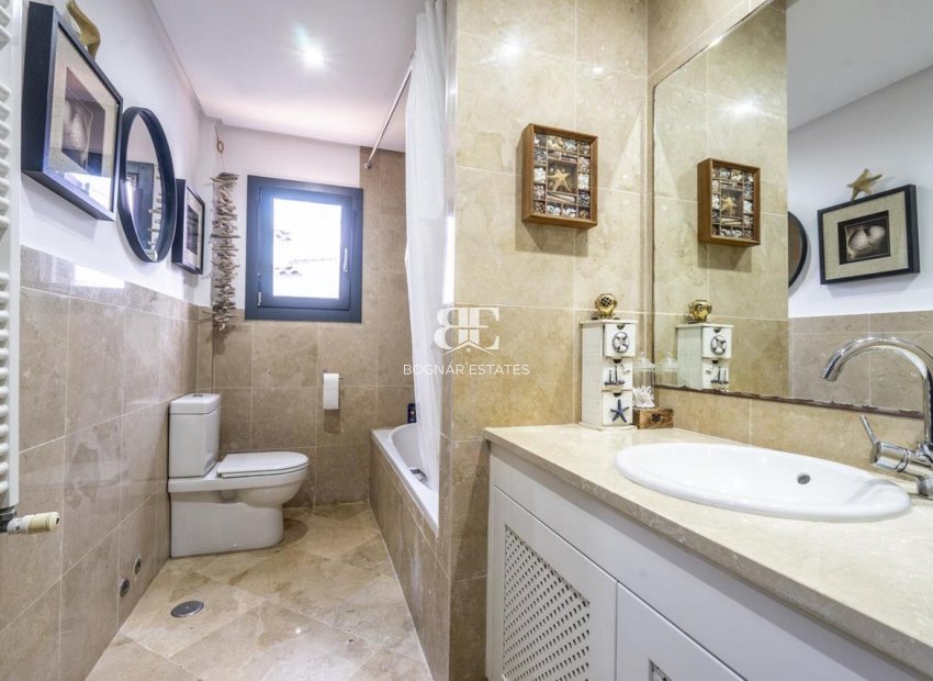 Wiederverkauf - Villa -
El Valle Golf Resort