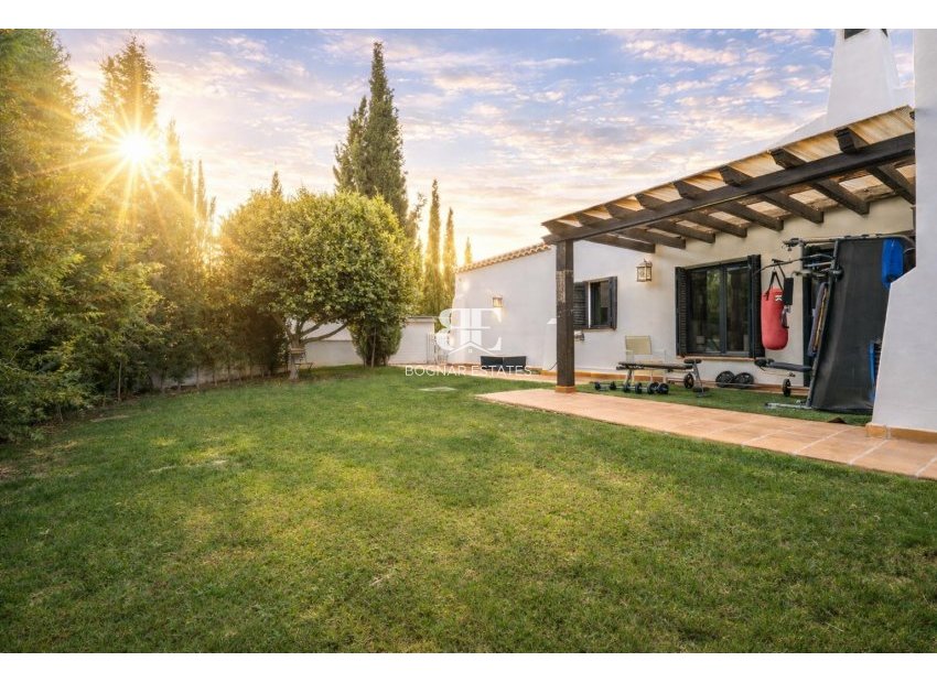 Wiederverkauf - Villa -
El Valle Golf Resort