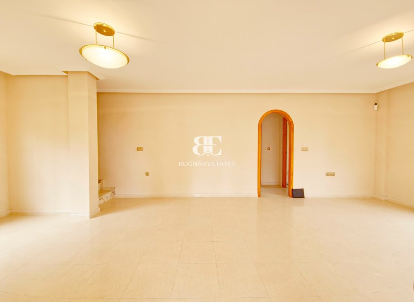 Wiederverkauf - Villa -
Elche - La Marina