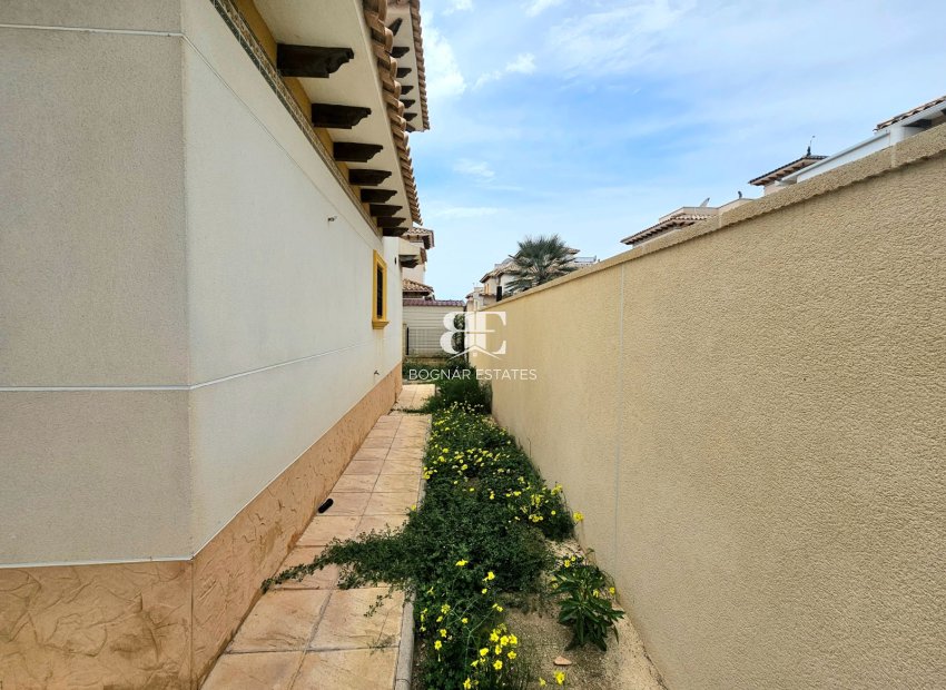 Wiederverkauf - Villa -
Elche - La Marina