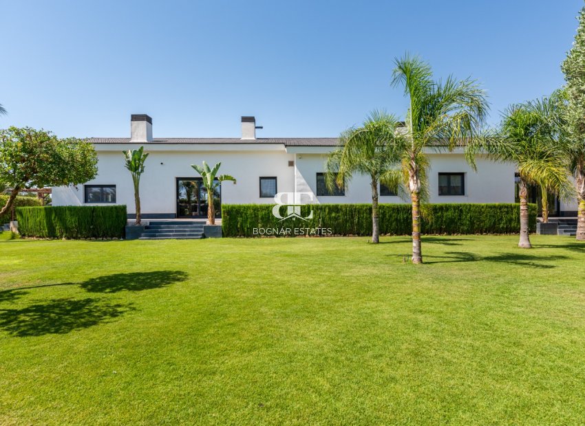 Wiederverkauf - Villa -
Elche