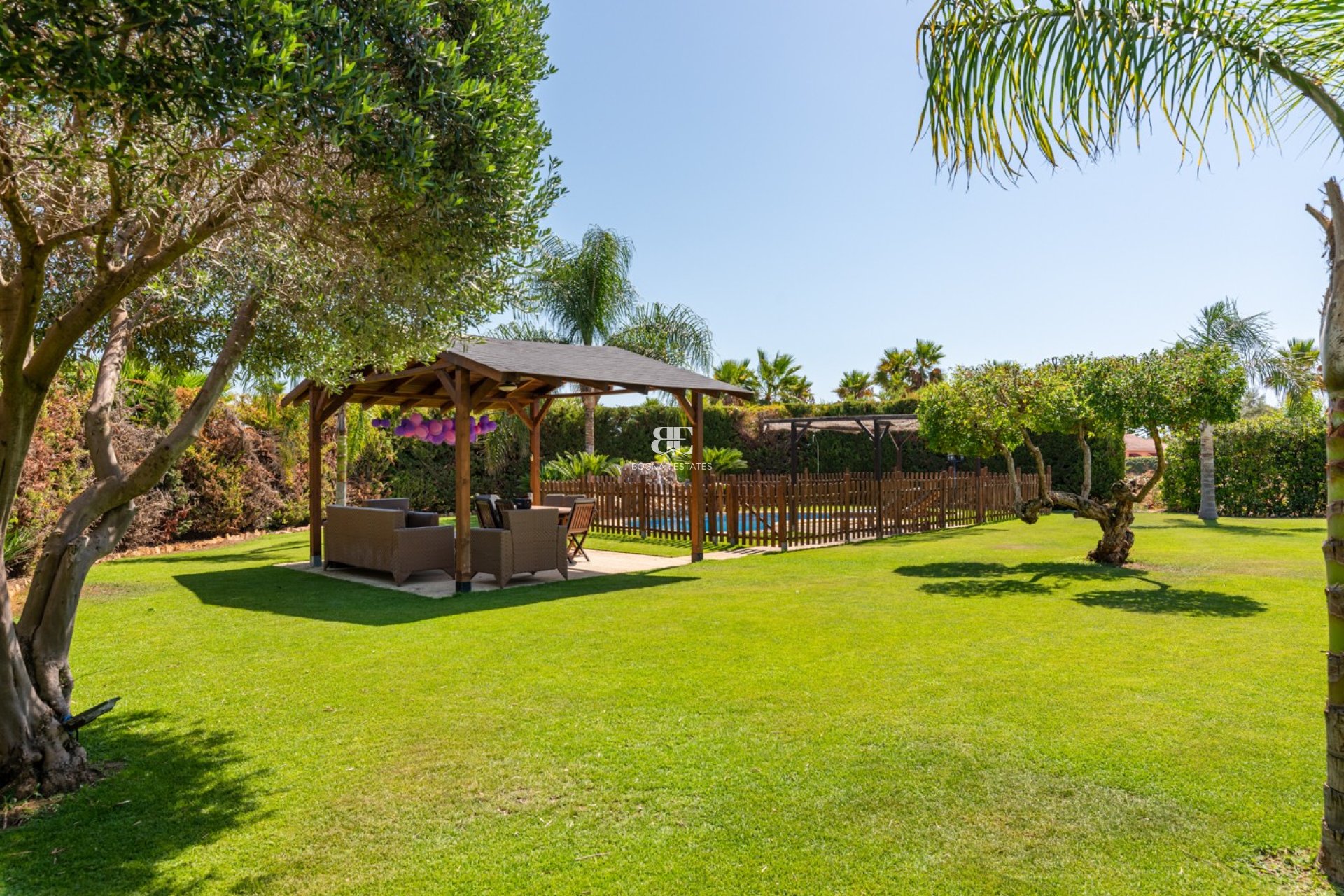 Wiederverkauf - Villa -
Elche