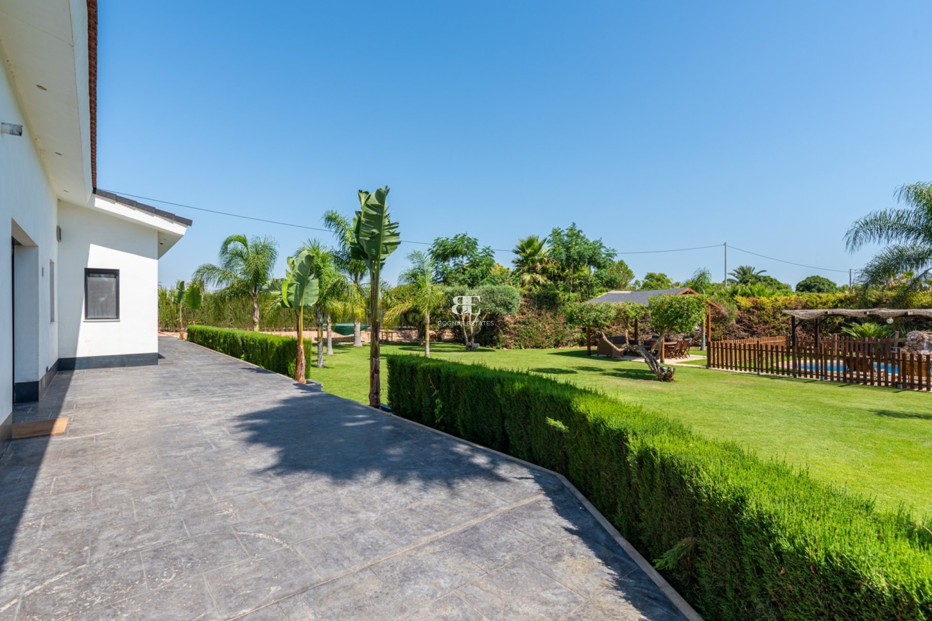 Wiederverkauf - Villa -
Elche