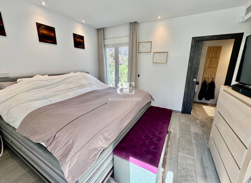 Wiederverkauf - Villa -
La Finca Golf - Algorfa