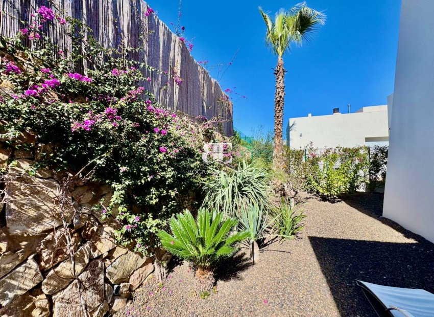 Wiederverkauf - Villa -
La Finca Golf - Algorfa