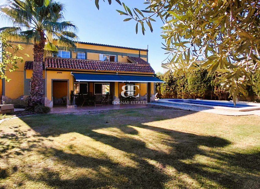 Wiederverkauf - Villa -
La Marina