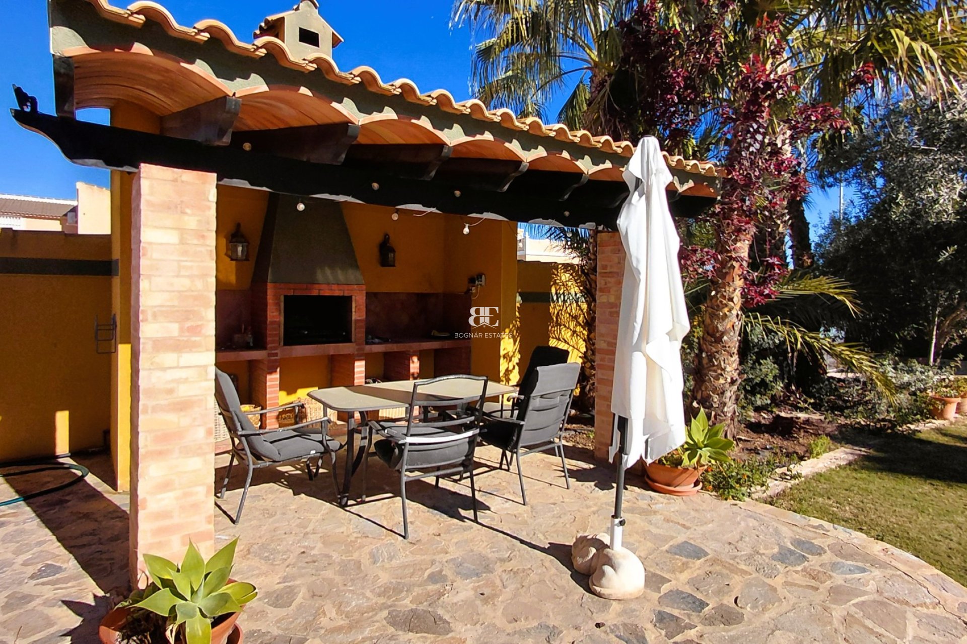 Wiederverkauf - Villa -
La Marina