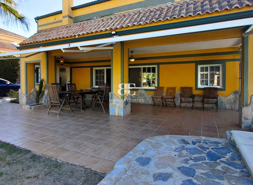 Wiederverkauf - Villa -
La Marina