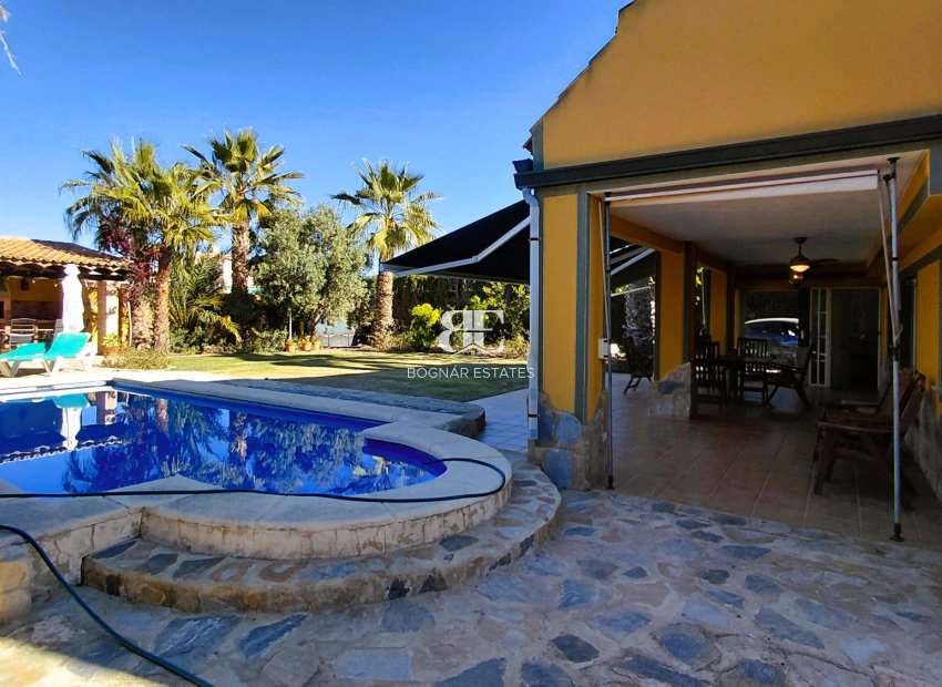 Wiederverkauf - Villa -
La Marina