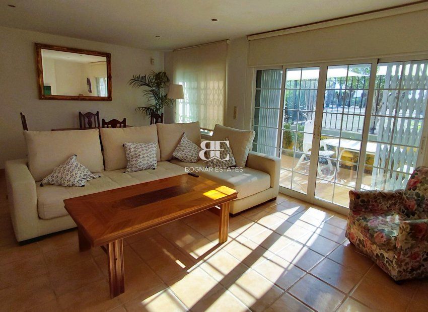 Wiederverkauf - Villa -
La Marina