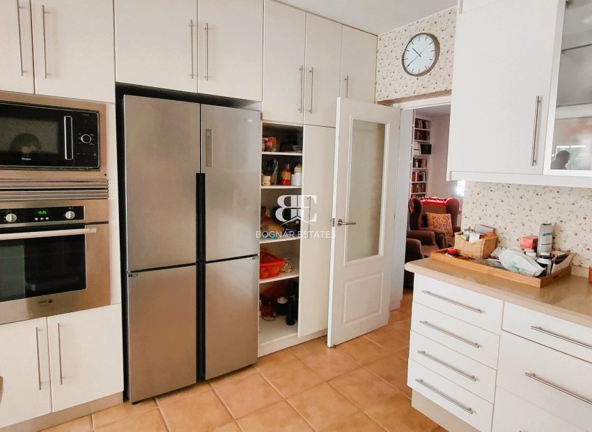 Wiederverkauf - Villa -
La Marina