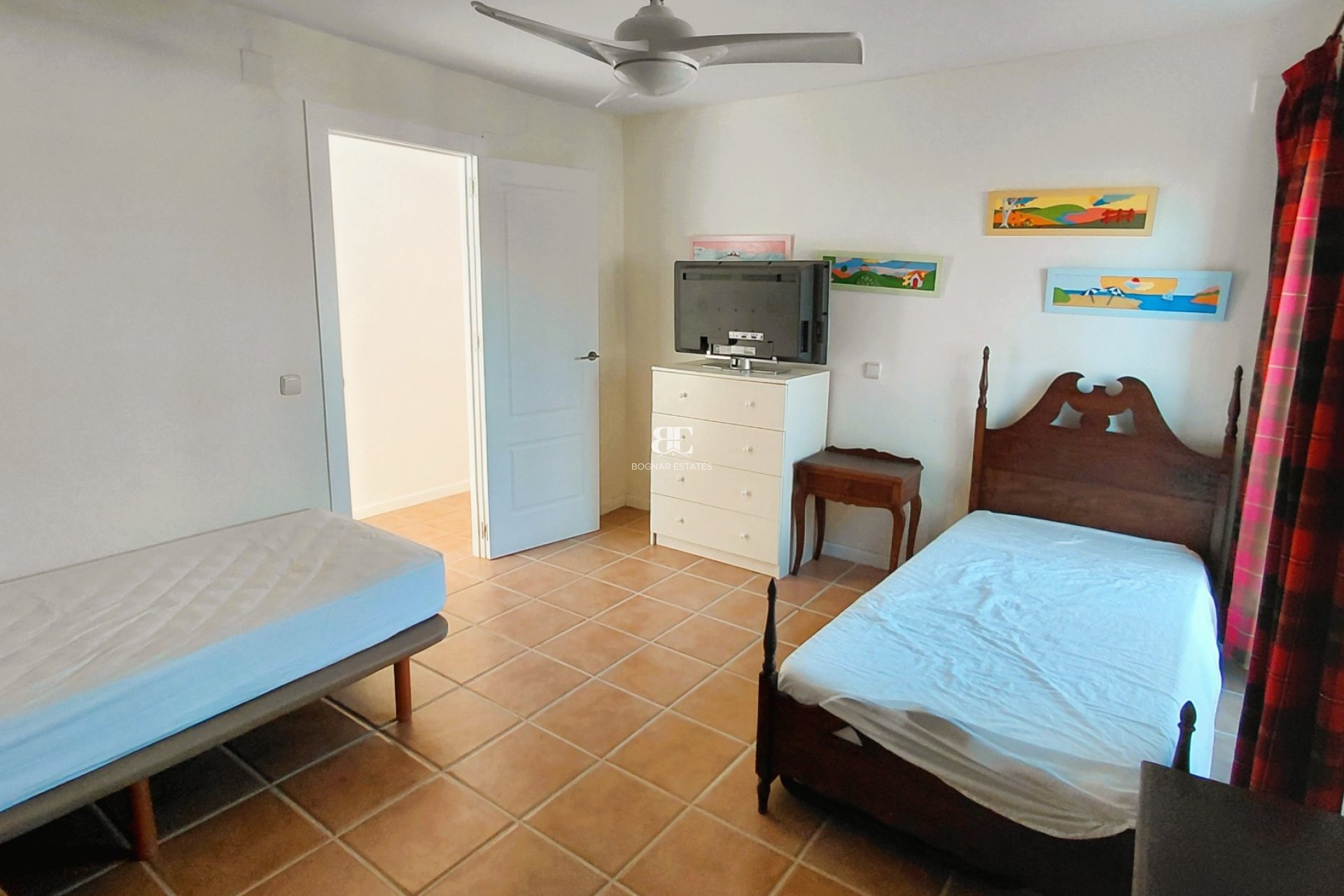 Wiederverkauf - Villa -
La Marina