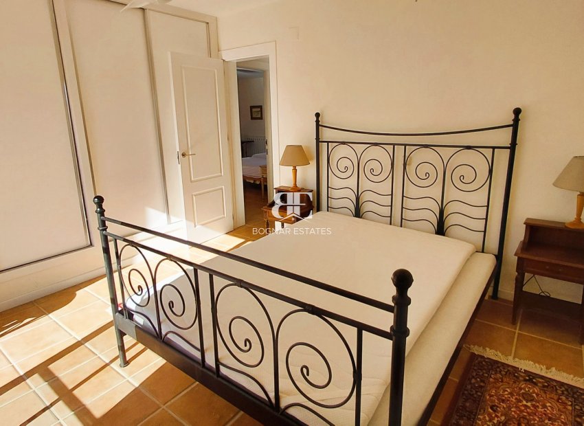 Wiederverkauf - Villa -
La Marina