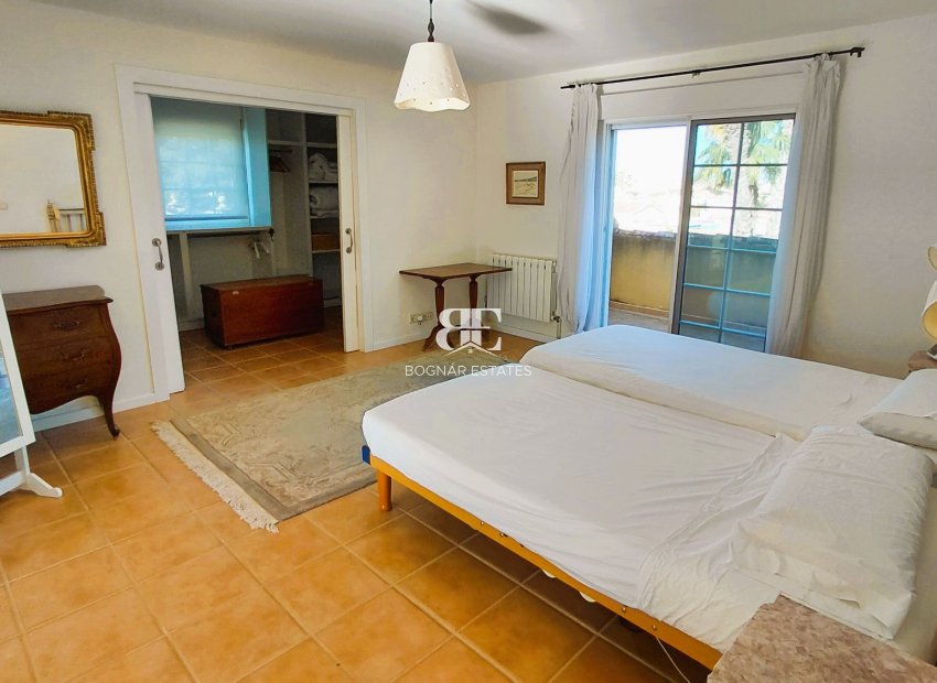 Wiederverkauf - Villa -
La Marina