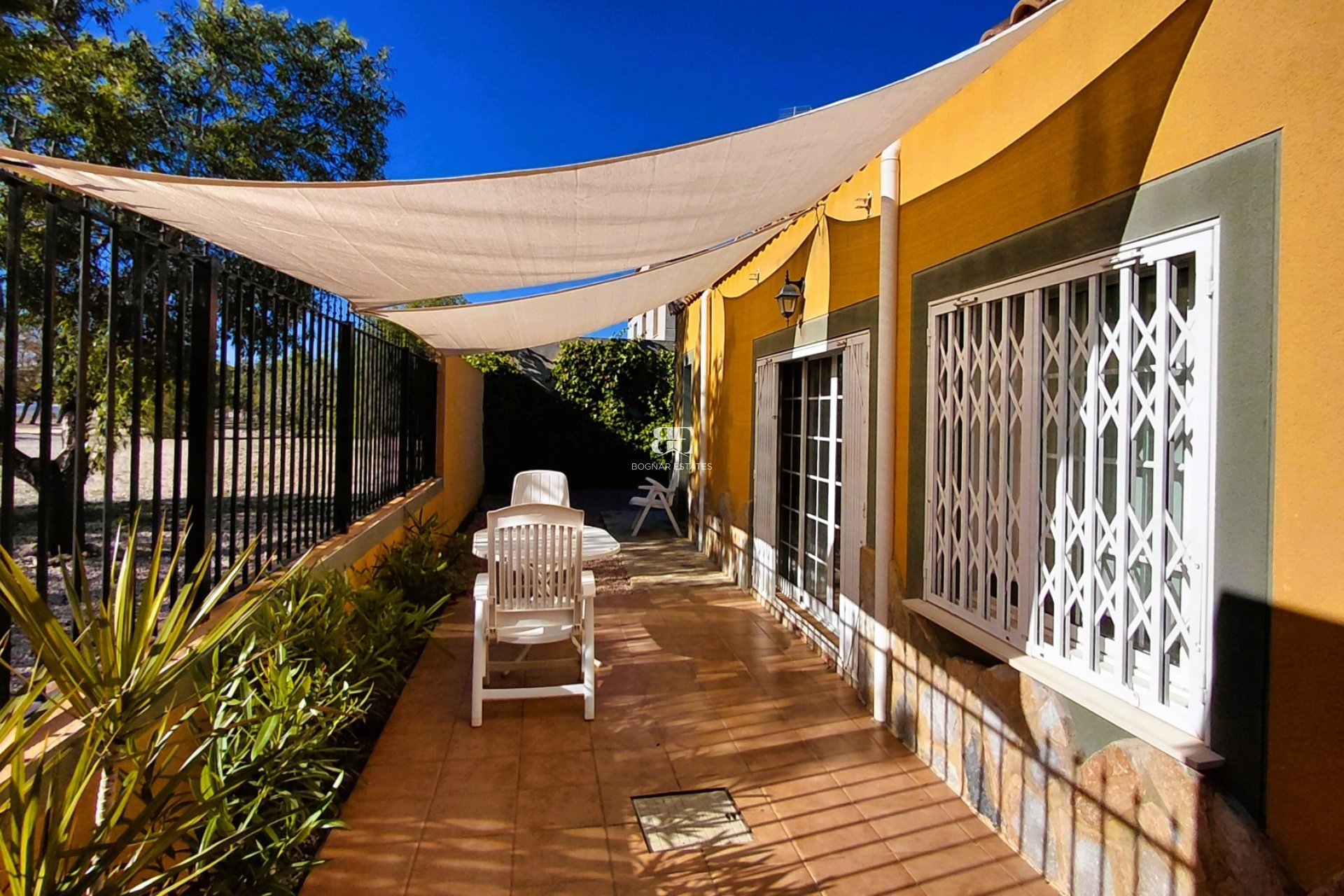 Wiederverkauf - Villa -
La Marina