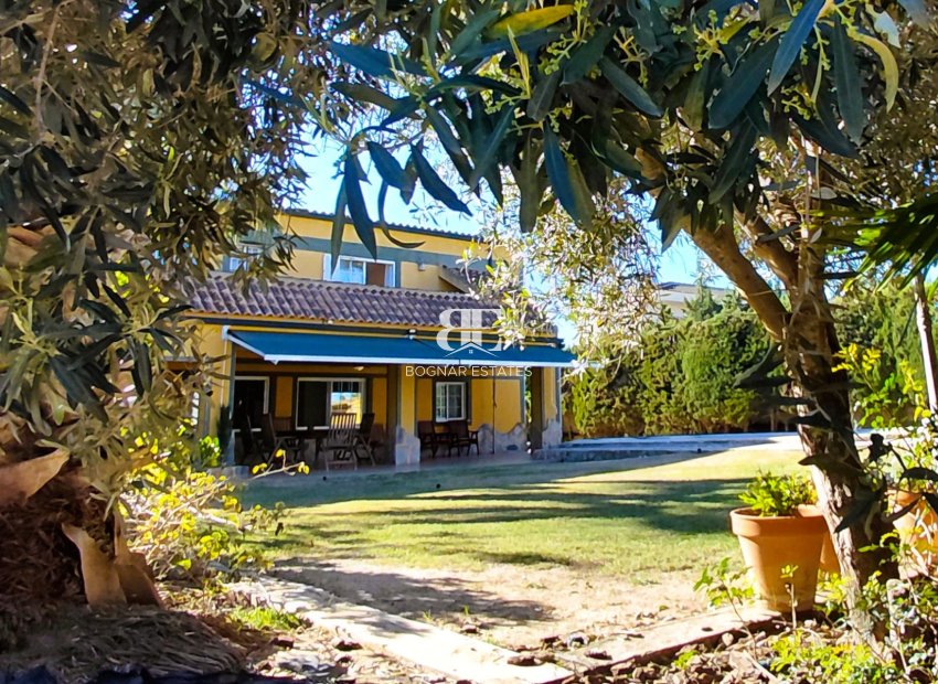 Wiederverkauf - Villa -
La Marina