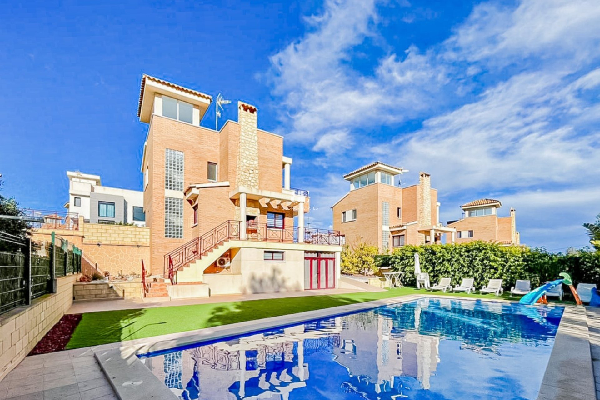 Wiederverkauf - Villa -
La Nucía - Monte Bello