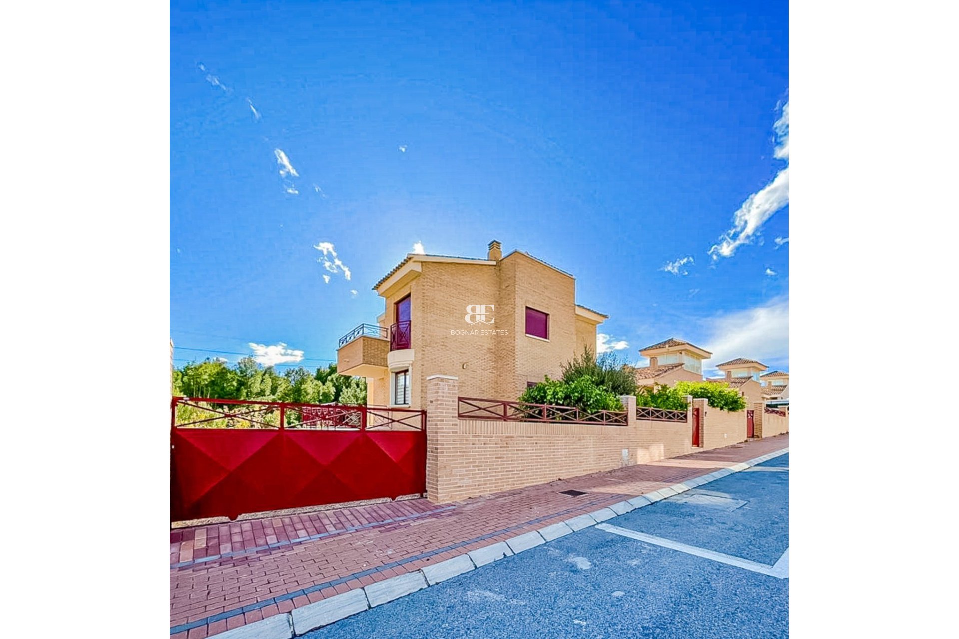 Wiederverkauf - Villa -
La Nucía - Montebello