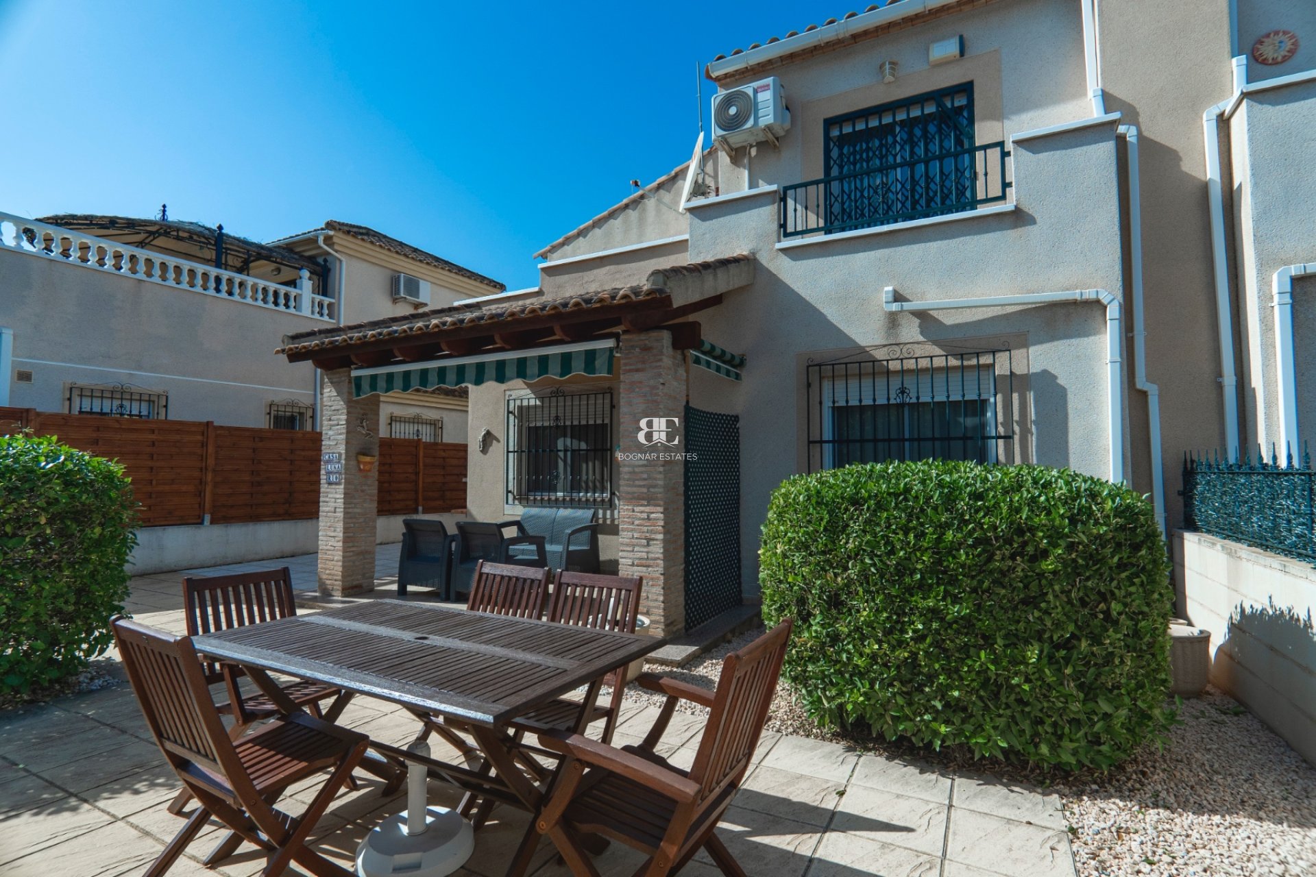 Wiederverkauf - Villa -
Lo Crispin