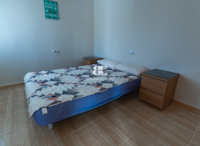 Wiederverkauf - Villa -
Lo Crispin