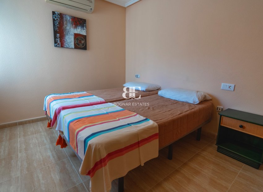 Wiederverkauf - Villa -
Lo Crispin