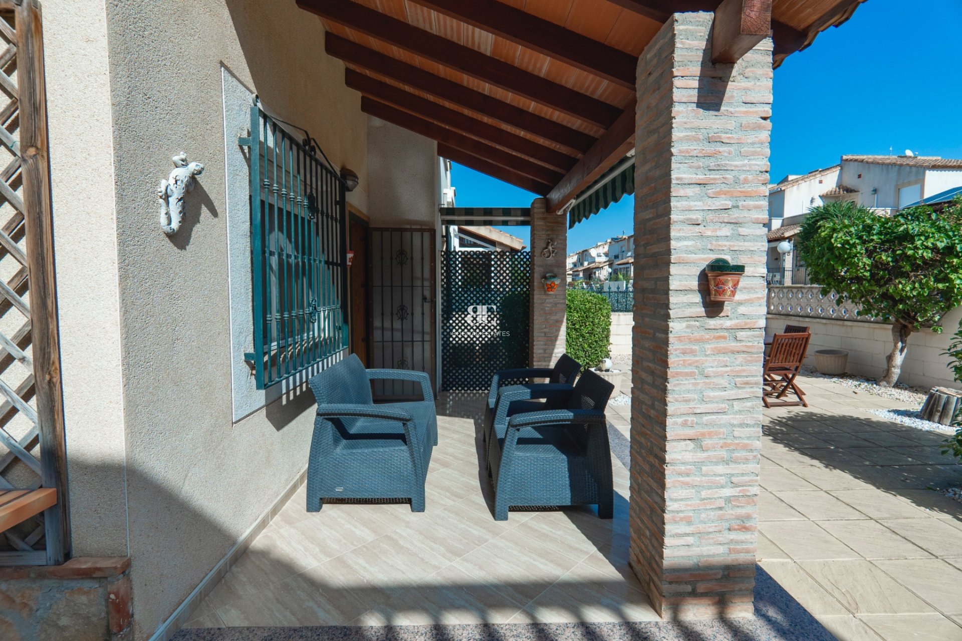 Wiederverkauf - Villa -
Lo Crispin