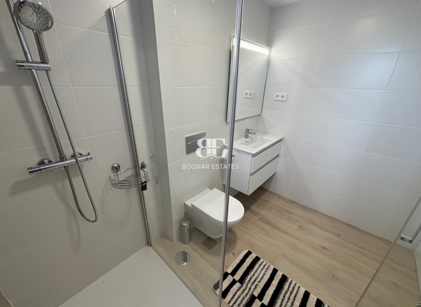 Wiederverkauf - Villa -
Los Alcazares - Roda Golf Resort