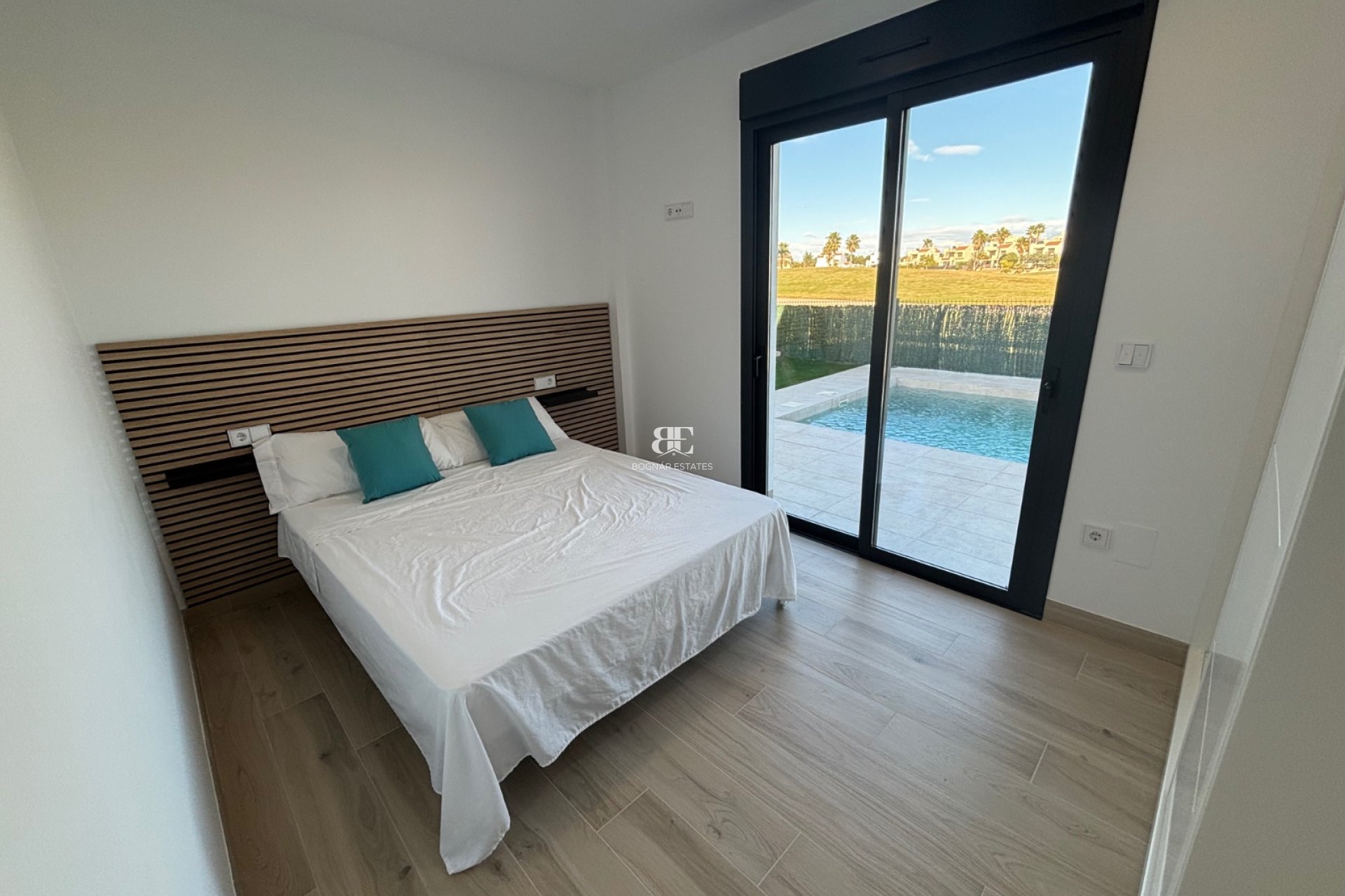 Wiederverkauf - Villa -
Los Alcazares - Roda Golf Resort