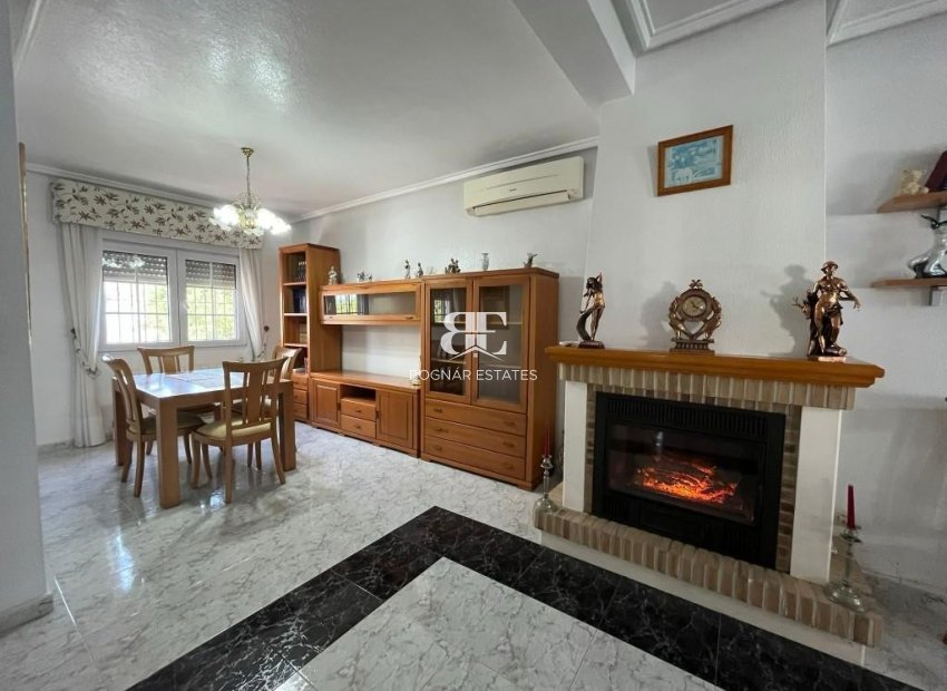 Wiederverkauf - Villa -
Los Alcazares