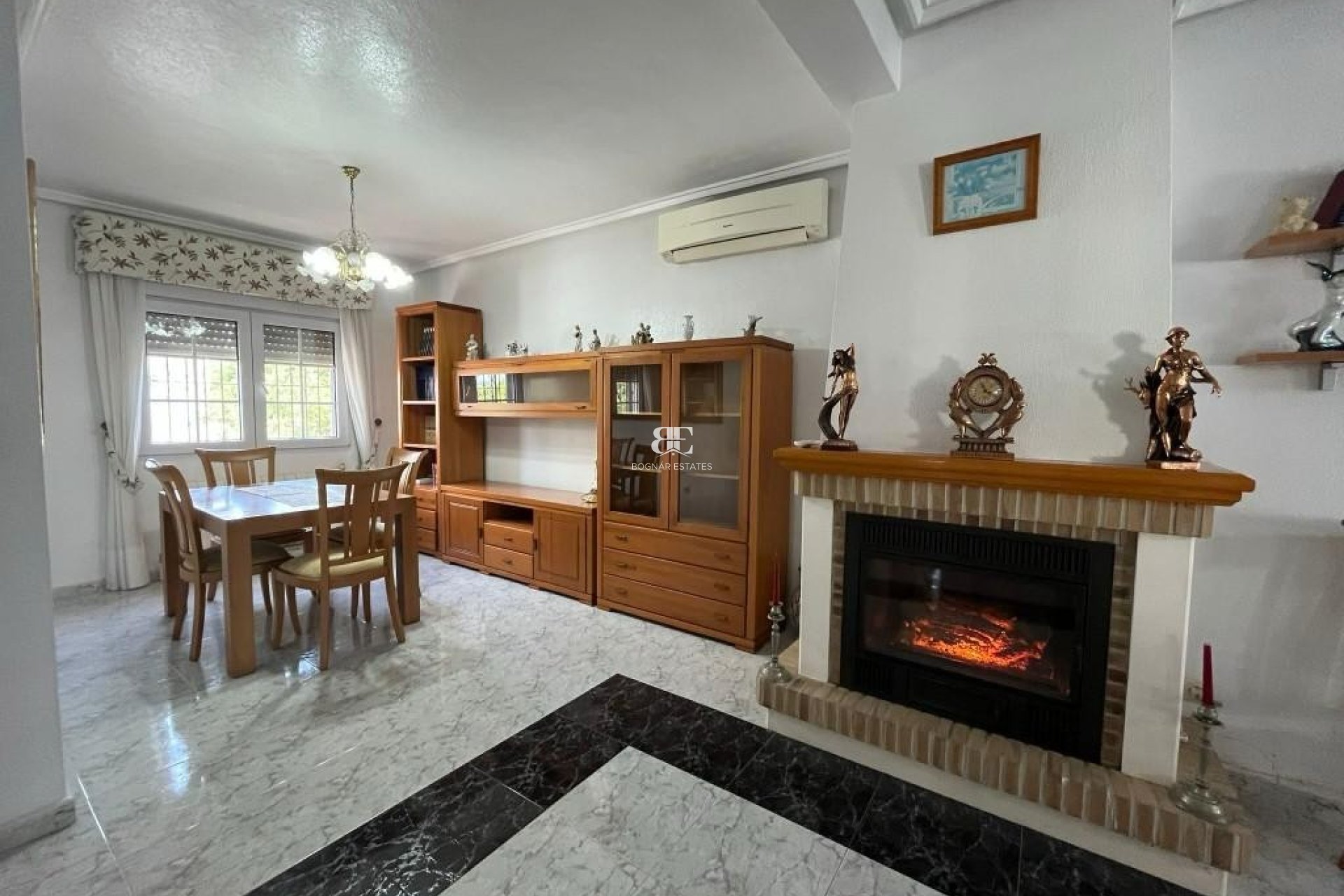 Wiederverkauf - Villa -
Los Alcazares