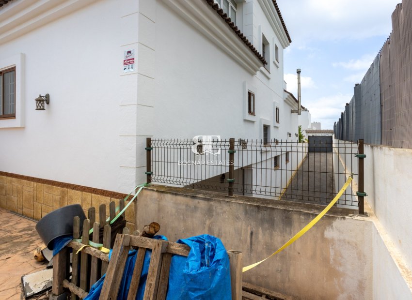 Wiederverkauf - Villa -
Los Montesinos - La Herrada