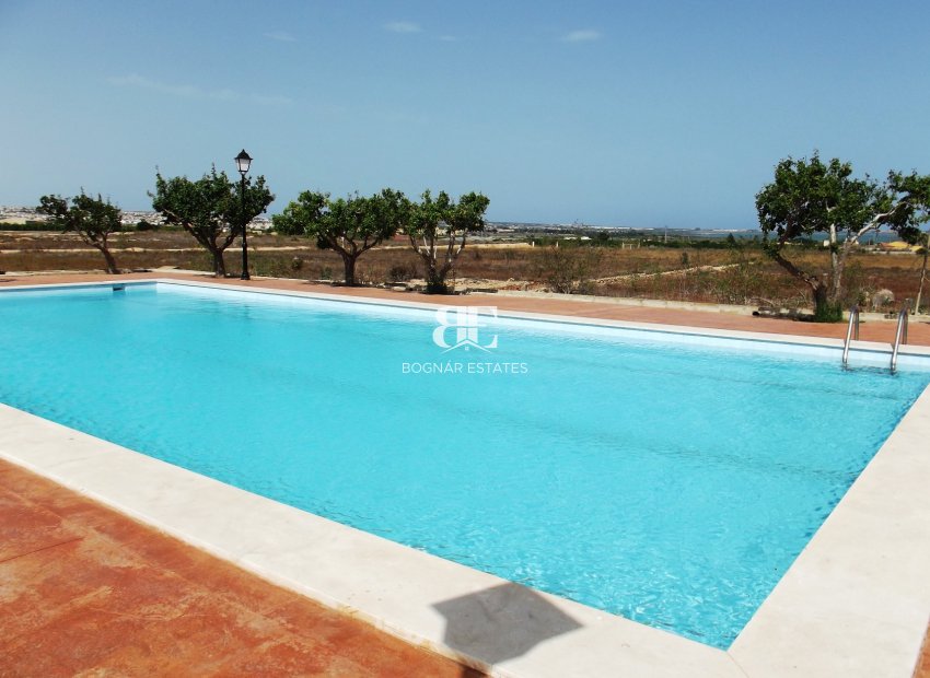 Wiederverkauf - Villa -
Los Montesinos - La Herrada