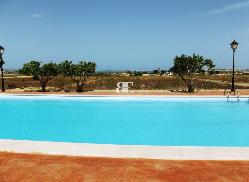 Wiederverkauf - Villa -
Los Montesinos - La Herrada